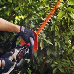 Trimmers & Hedge Cutters